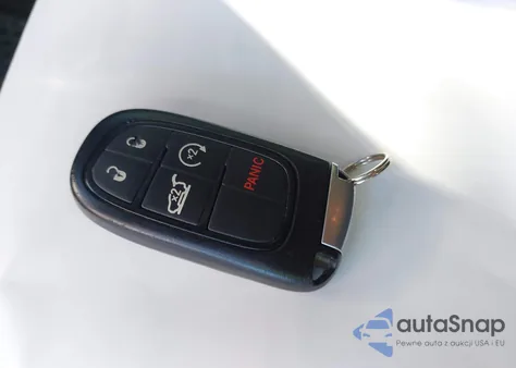 2015 Jeep Cherokee North z USA, uszkodzony, nr VIN 1C4PJMCS8FW708681